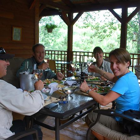 Auberge de la Rivière Matapédia - Matapédia River Lodge Routhierville Extérieur photo