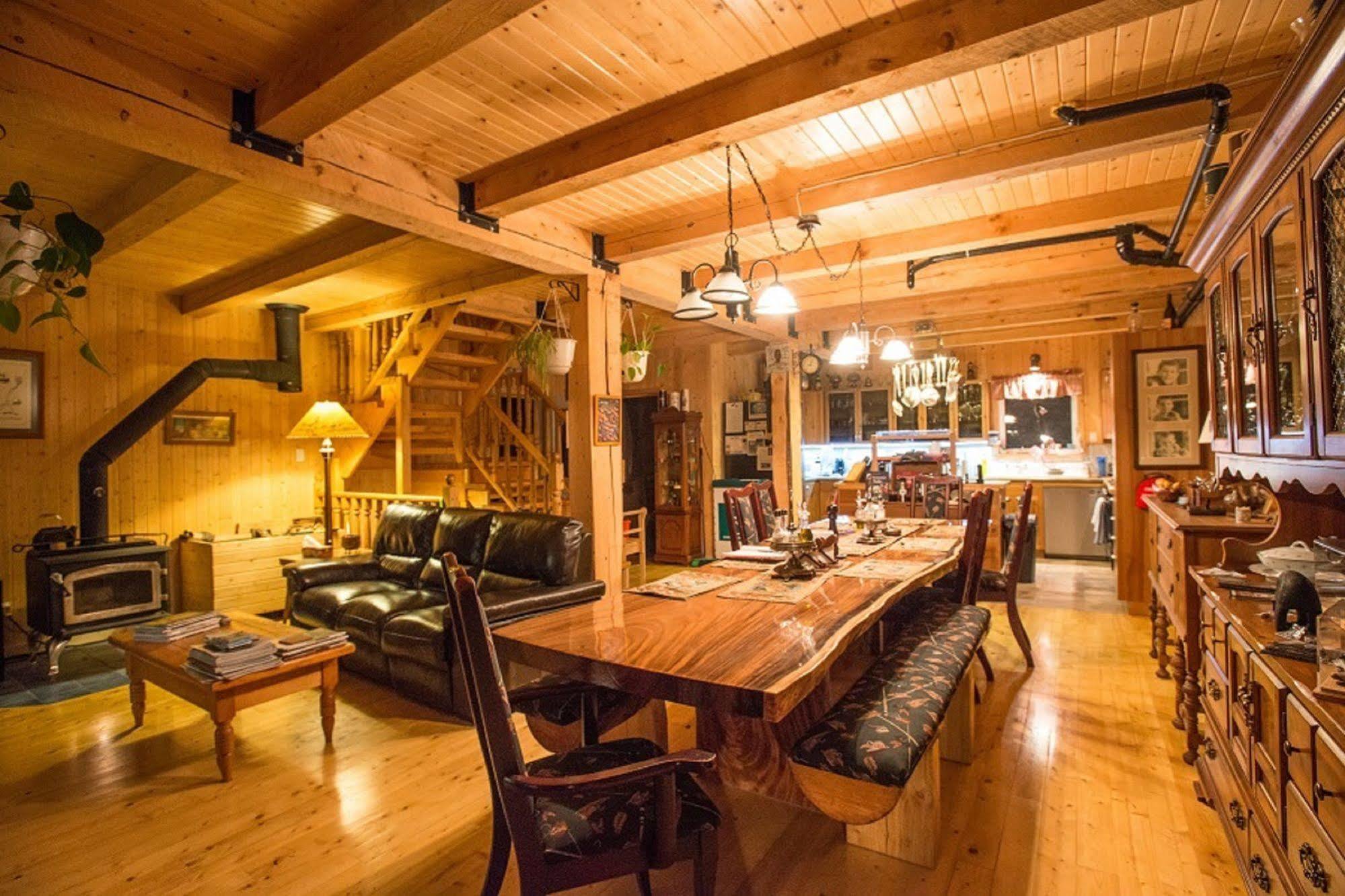 Auberge de la Rivière Matapédia - Matapédia River Lodge Routhierville Extérieur photo