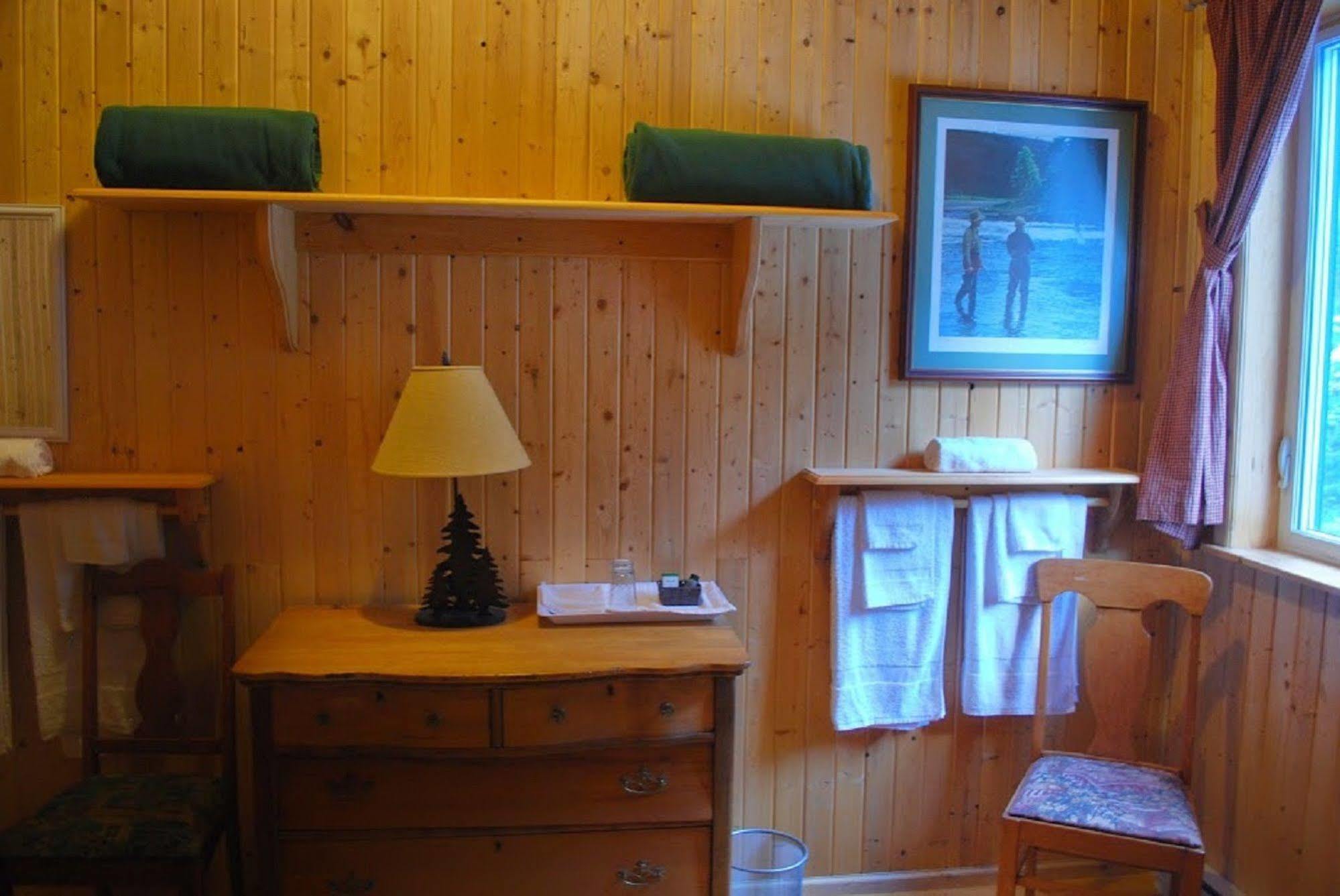 Auberge de la Rivière Matapédia - Matapédia River Lodge Routhierville Extérieur photo
